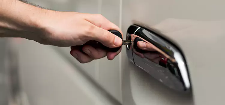 Why Choose Our Auto Locksmith Team in Downey, CA?